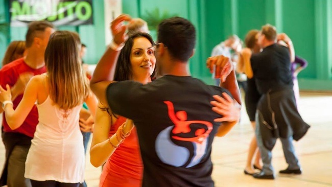 Salsa Cubana free beginner class