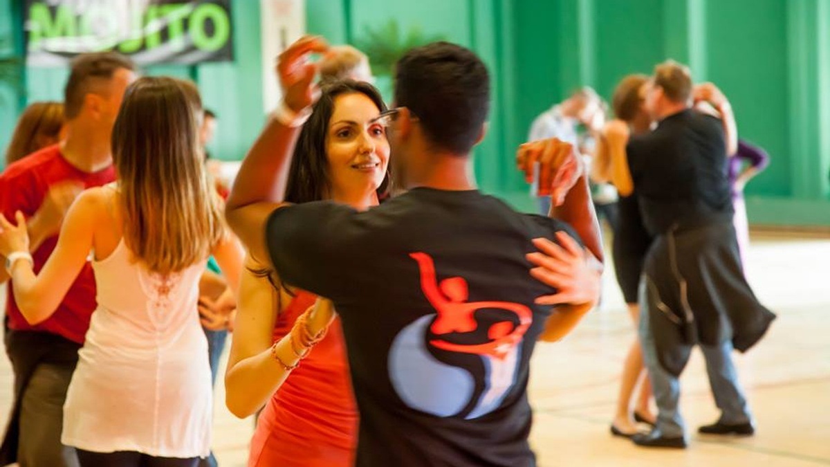 Salsa Cubana free beginner class
