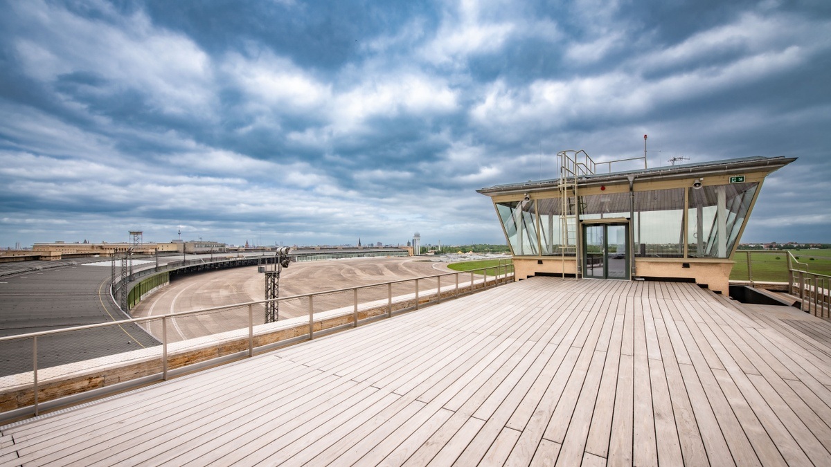 Flughafen Tempelhof \u002D THF TOWER