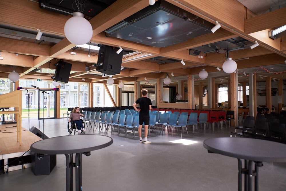 BLOCKPARTY feat. YARA & ELON BASS