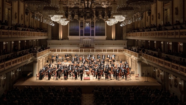 Rundfunk-Sinfonieorchester Berlin: Katharina Wincor dirigiert Thomas, Say und Beethoven