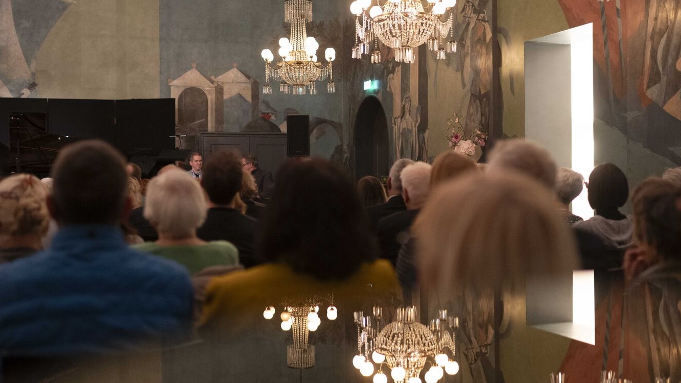 OPER_ETTE IM FOYER