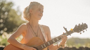 WOHNZIMMERKONZERT: JETTE JULIA