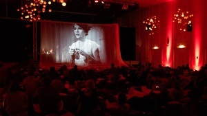 DARK ROOM – Ein Filmriss im Dunkeln