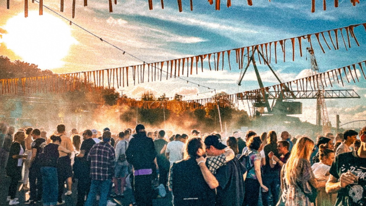 Titelbild der Veranstaltung UMSONST&DRAUSSEN Charity OpenAir @Niehler Hafen + TruckClub by Freunde Legen Auf