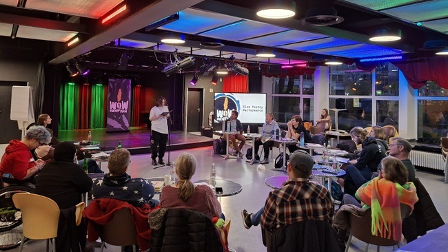 Offener Schreibtisch