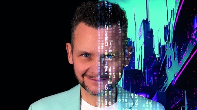 Tobias Mann - REAL/FAKE