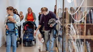 Elternzeit mit Kunst Das öffentliche Grün