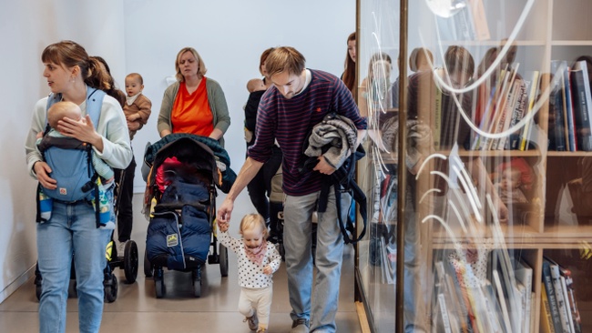 Elternzeit mit Kunst Das öffentliche Grün