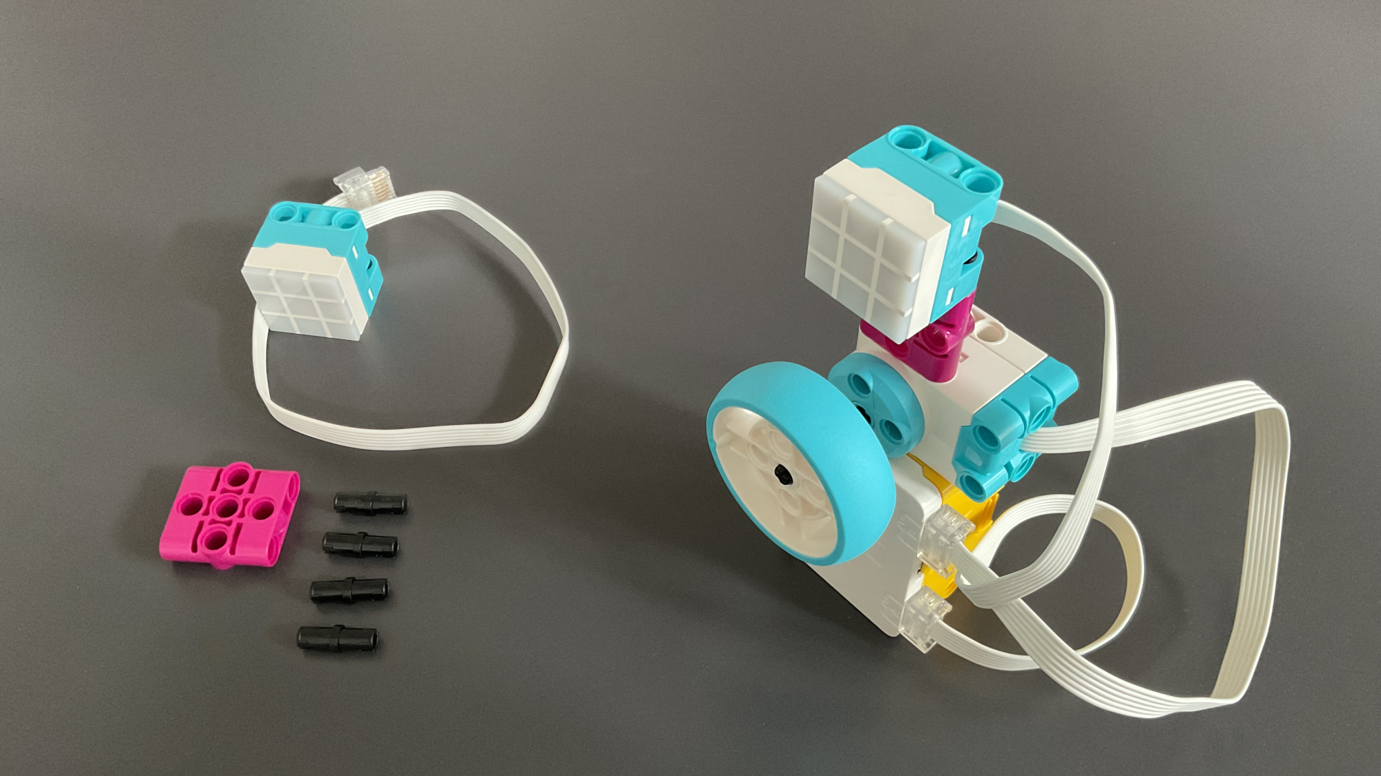 Code Week: Lego Spike Essential mit Multimedia Mobil der Niedersächsischen Landesmedienanstalt