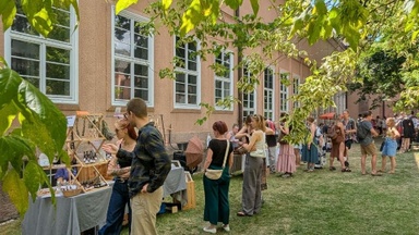 SOMMER IM GRASSI Flohmarkt - Schönes Neues & Gebrauchtes