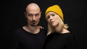 Carolin No „ON & ON“