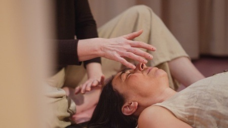 Embodied Energywork Session (Kundalini Activation): Selbstliebe & Verbundenheit (DE & EN)