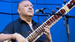 SHUJAAT KHAN & ENSEMBLE