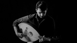 Udgang by Atahan Çiftçi: Jazz aus Istanbul