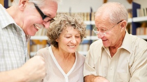 Generation+ : Die Bibliothek erklärt bei Kaffee und Kuchen