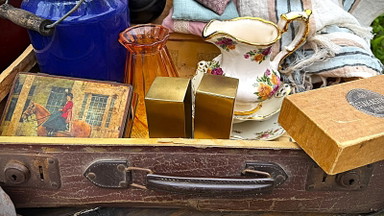 Koffer-Flohmarkt in der Scheunerei