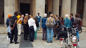 Dekoloniale Tour durch Zehlendorf – Auf Spurensuche nach verdrängter Geschichte