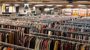 FADLAP: Berlin’s Trash Show I The Largest Vintage Kilo Sale Event 30,000+ Pieces I 3.000qm I 29€ per Kilo I Free Entry