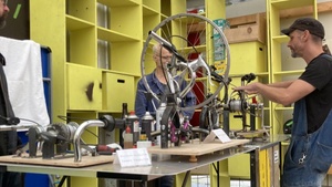 HdM Mobil: Fahrradreparatur selber machen! + Lampen Basteln aus Plastik-Abfällen