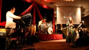 Wajiha und Farid Rastagar. Traditionelle Klassiker und elektronische Hits aus Afghanistan