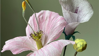 Fantasievolle Papierblumen