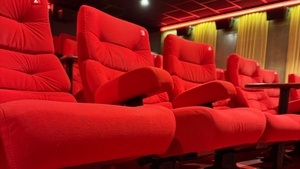 Kinosessel Charity Sale