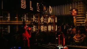 WINE & PAINT (WORKSHOP)