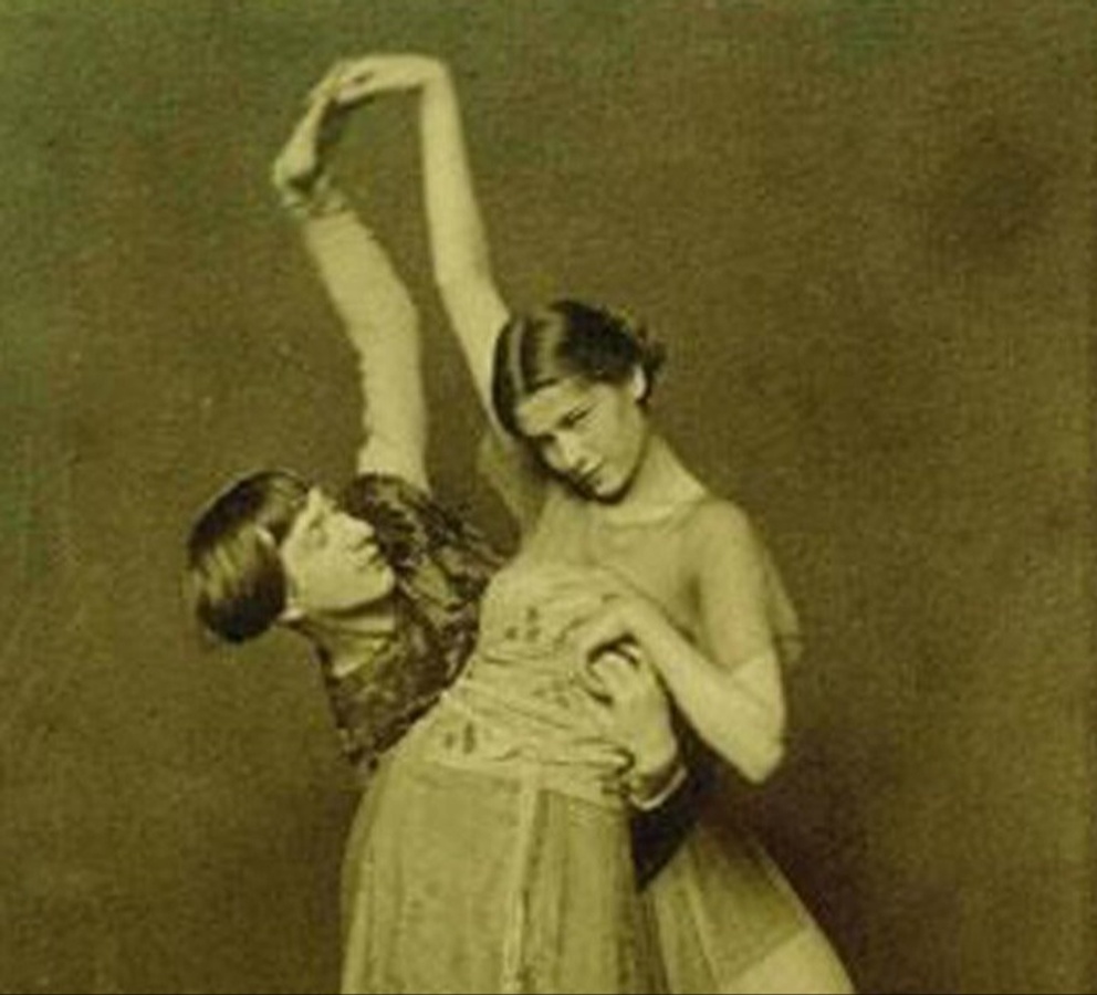 ANJA AREND, CLAUDIA JESCHKE MIT STUDIERENDEN DER FOLKWANG UNIVERSITÄT