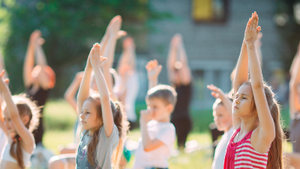 Kinderyoga mit Schafen & Ziegen