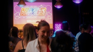 🏳️‍🌈🏳️‍⚧️ QUEER LOVE AT FIRST SLIDE BERLIN | Audience Ticket | Power Point Dating by Rausgegangen Berlin 🏳️‍🌈🏳️‍⚧️