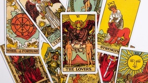 Tarot Meets Art – Kreatives Gestalten mit Intuition