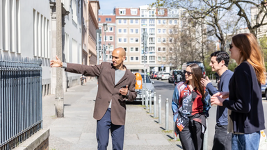 'KW, a hike' Zur Geschichte der KW
