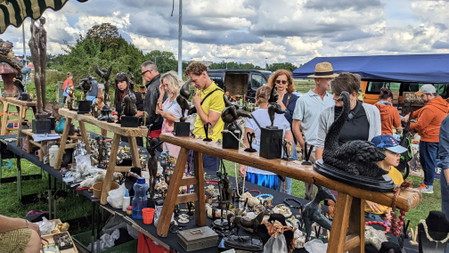 ANTIK & DESIGN FLOHMARKT Trabrennbahn KARLSHORST