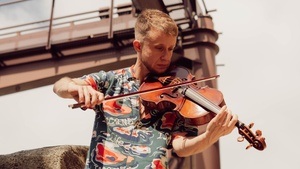 Valeska-Gert-Gastprofessur "Pol Pi"