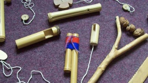 Musikinstrumente und Klangerzeuger aus der Natur: Hören, Spielen, Bauen