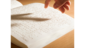 Weihnachtliche Vorlesestunde in Brailleschrift