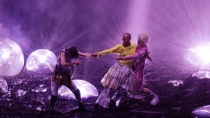 Tastführung & Deutsche Audiodeskription zu 'GLITCH WITCH' von Meg Stuart