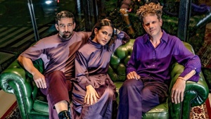 JOAN AS POLICE WOMAN