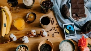 Faires Frühstück in der Mittelpunktbibliothek XHain