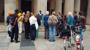 Dekoloniale Tour durch Zehlendorf – Auf Spurensuche nach verdrängter Geschichte