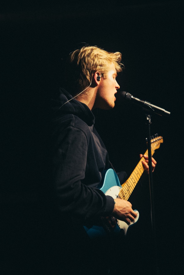  Ivo Martin - Sonnenuntergang Tour 2024 - Rausgegangen Berlin Bildidee 