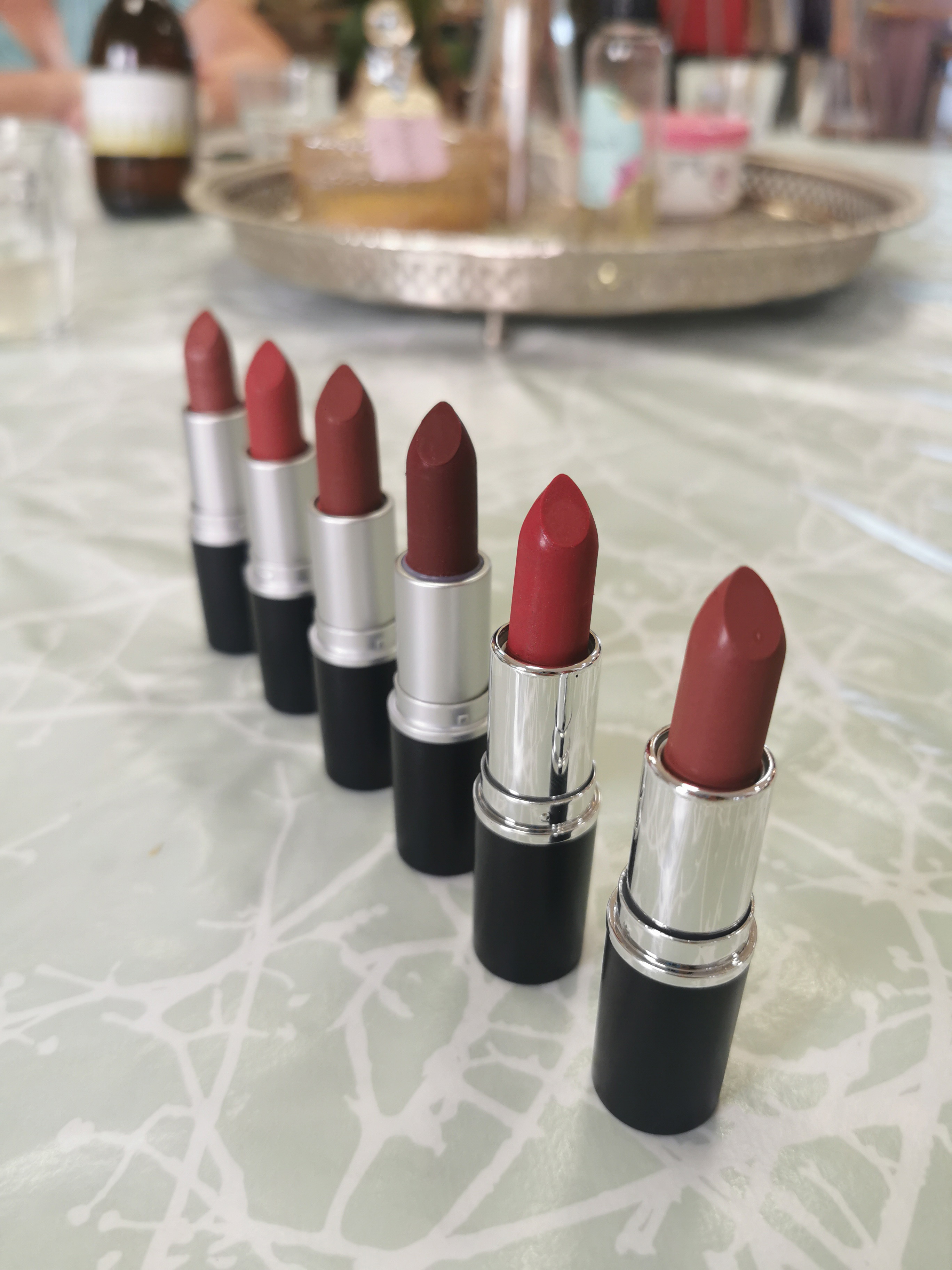 Fyearfly 10 Stück Leere Lippenstifthülsen 12,1mm - Schwarze Lochdesign-Tuben Für DIY Lipgloss & Lippenpflege